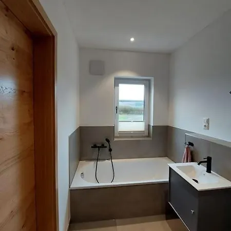 Feldkoje - Luxurioeses Design-Ferienhaus Mit Kamin Und Feldrandlage בית נופש *