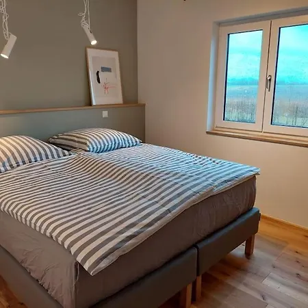 Feldkoje - Luxurioeses Design-Ferienhaus Mit Kamin Und Feldrandlage בית נופש פהמארן
